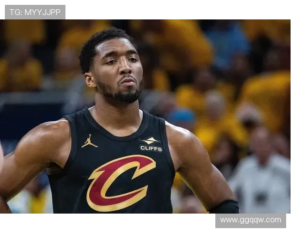 步行者与骑士激战三场精彩回顾与分析，谁能在季后赛中脱颖而出