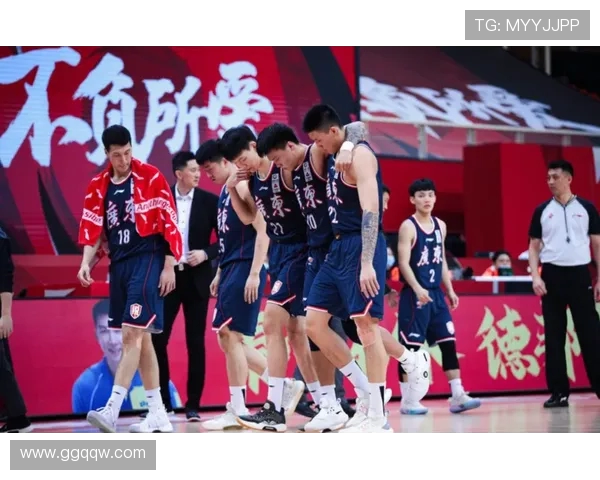 福冈黄蜂与枥木的精彩对决直播全程回顾与分析