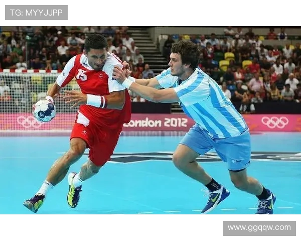 上海羽毛球队的盯防策略揭秘与深度分析探讨